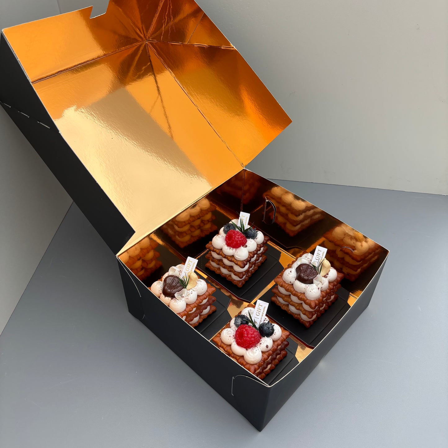 10PCS Rose Gold Paper Card Box for 4 Mini Cakes