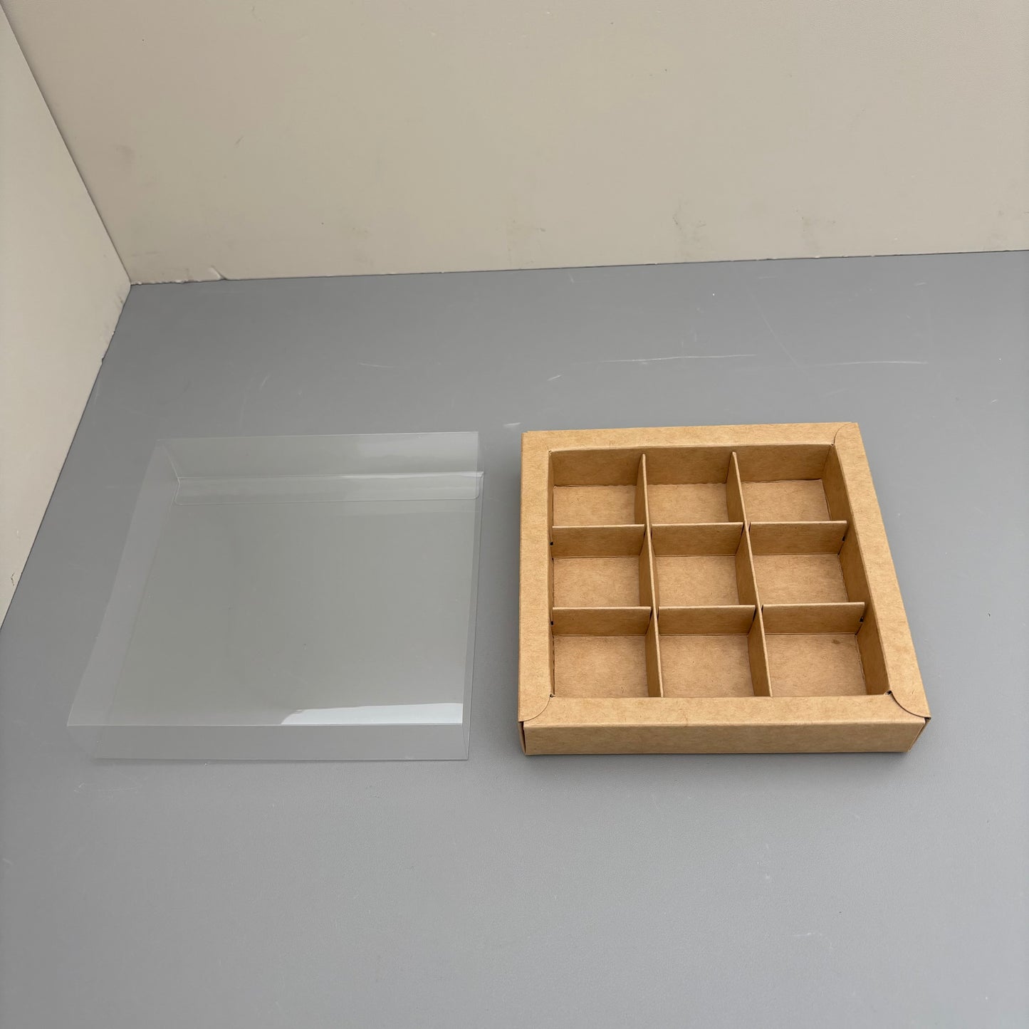 10PCS 4/9/16/25-cells kraft chocolate box with clear sleeve