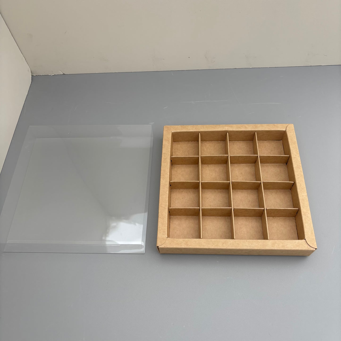 10PCS 4/9/16/25-cells kraft chocolate box with clear sleeve