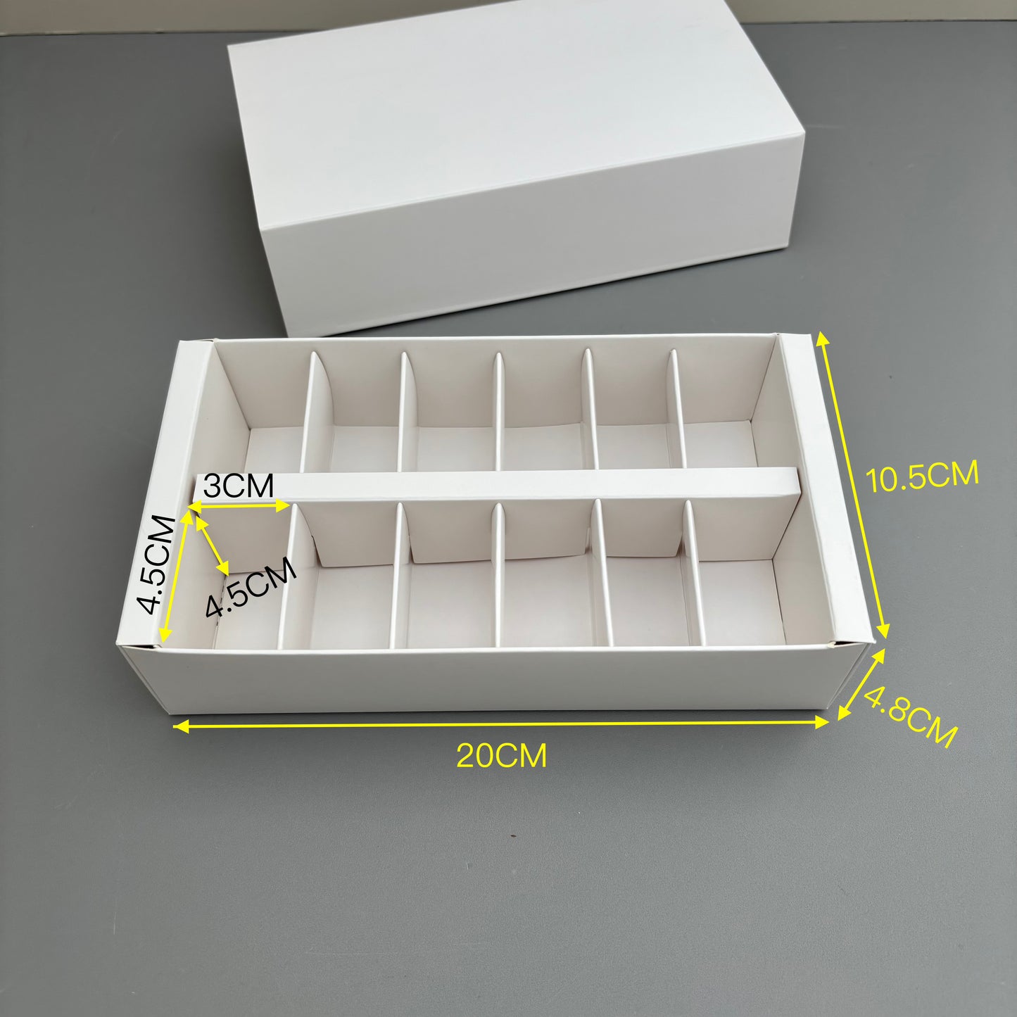 20PCS 12-macarons white paper drawer box