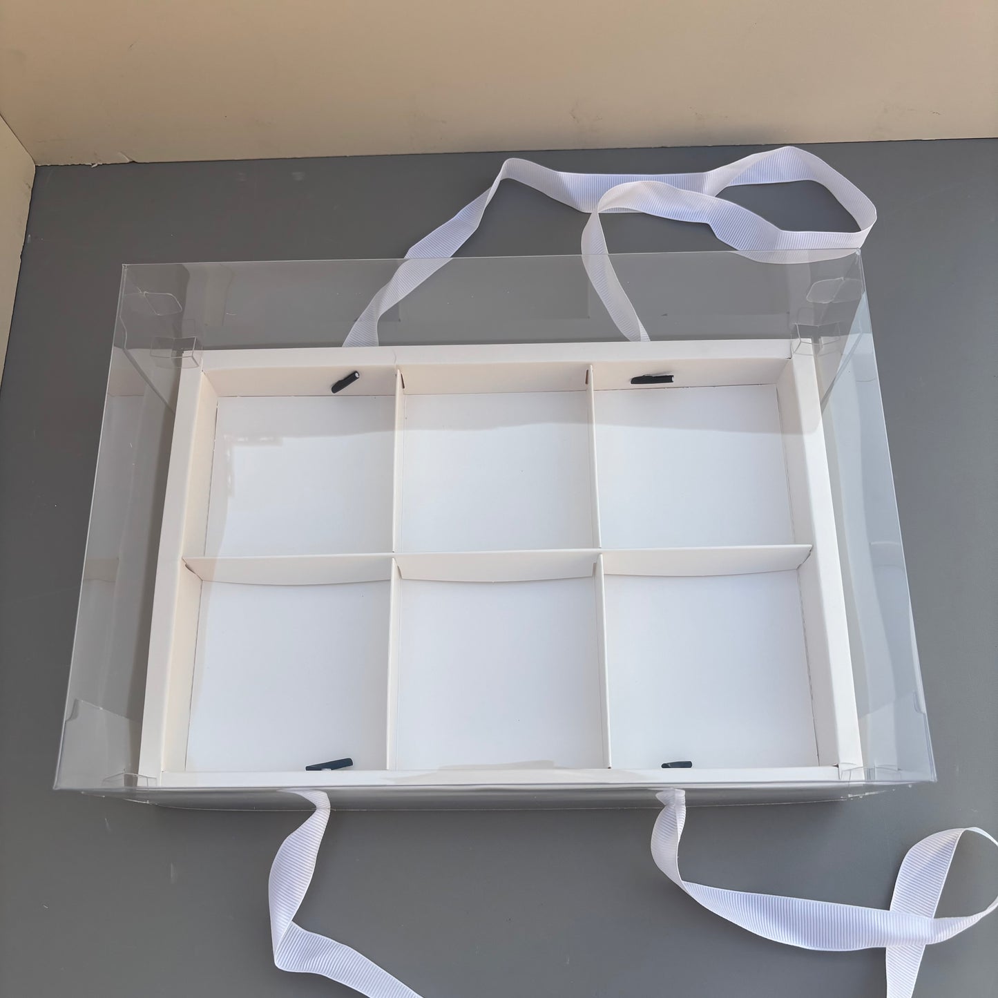 10PCS 6-compartments white base box with clear lid & ribbon
