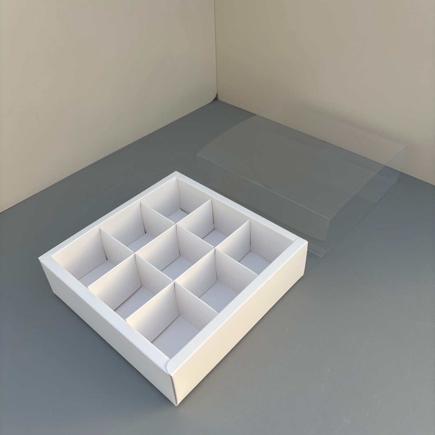 10PCS 9-strawberries White Paper Box with Clear Sleeve