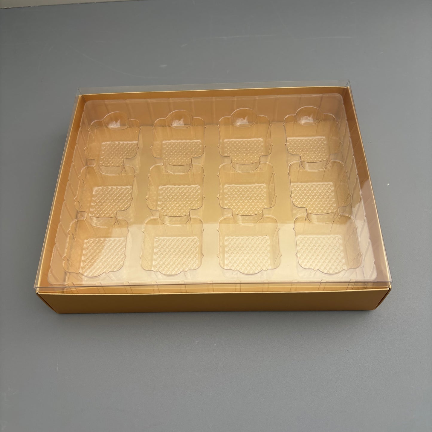 10PCS Gold 12-chocolates Paper Box with Clear Lid and Clear Insert