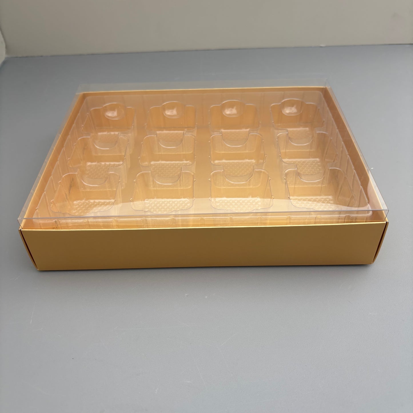 10PCS Gold 12-chocolates Paper Box with Clear Lid and Clear Insert