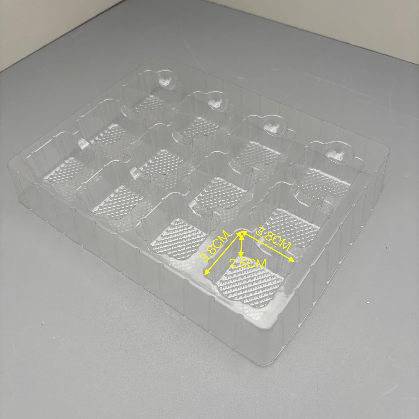 10PCS Gold 12-chocolates Paper Box with Clear Lid and Clear Insert