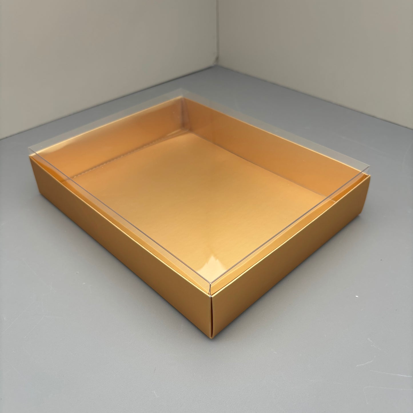 10PCS Gold 12-chocolates Paper Box with Clear Lid and Clear Insert