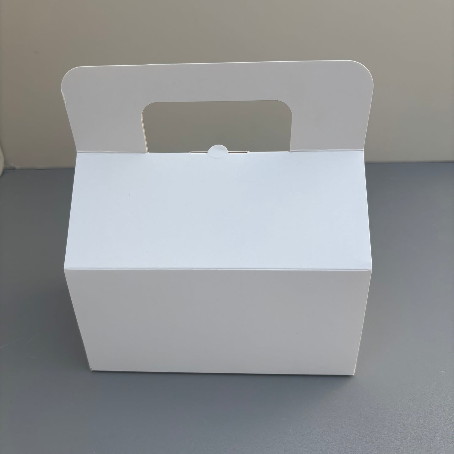 20PCS White Paper Handle Dessert Bakery Box with Insert