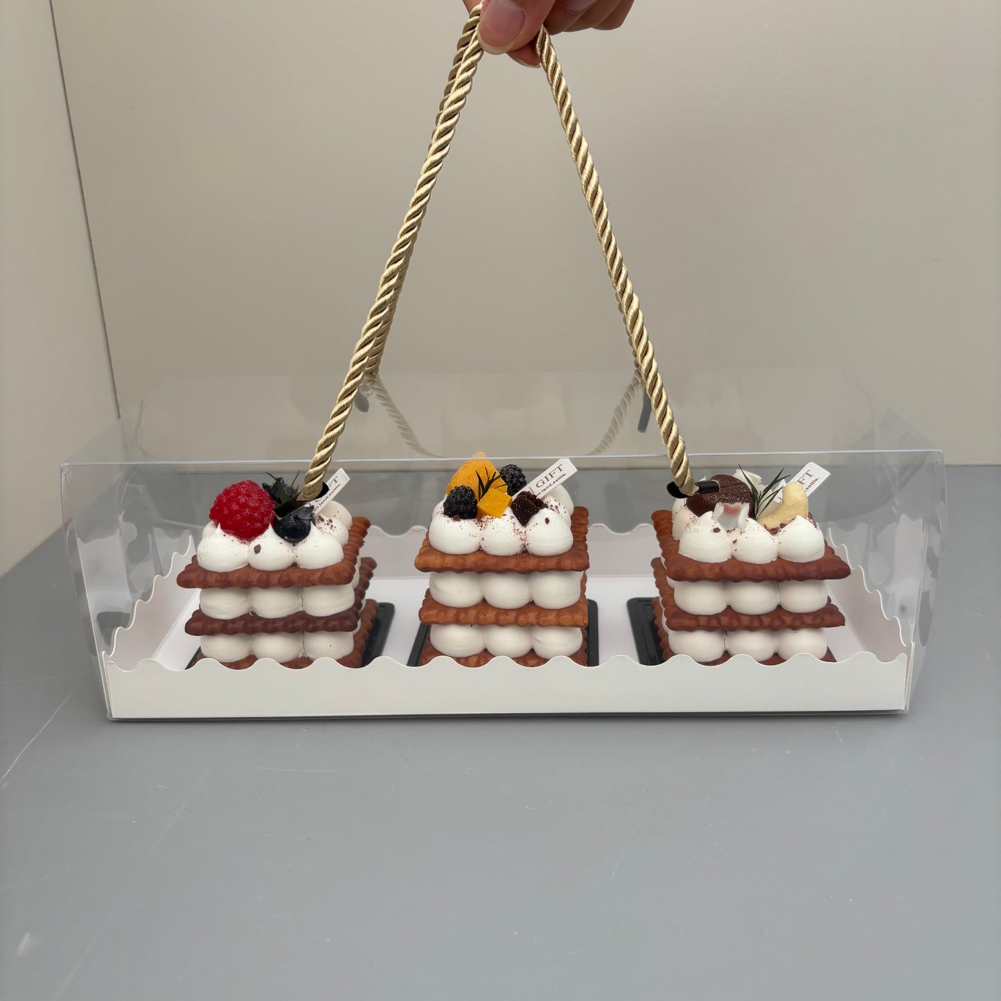 20PCS Rectangle Clear Dessert Box with Gold Rope and Insert
