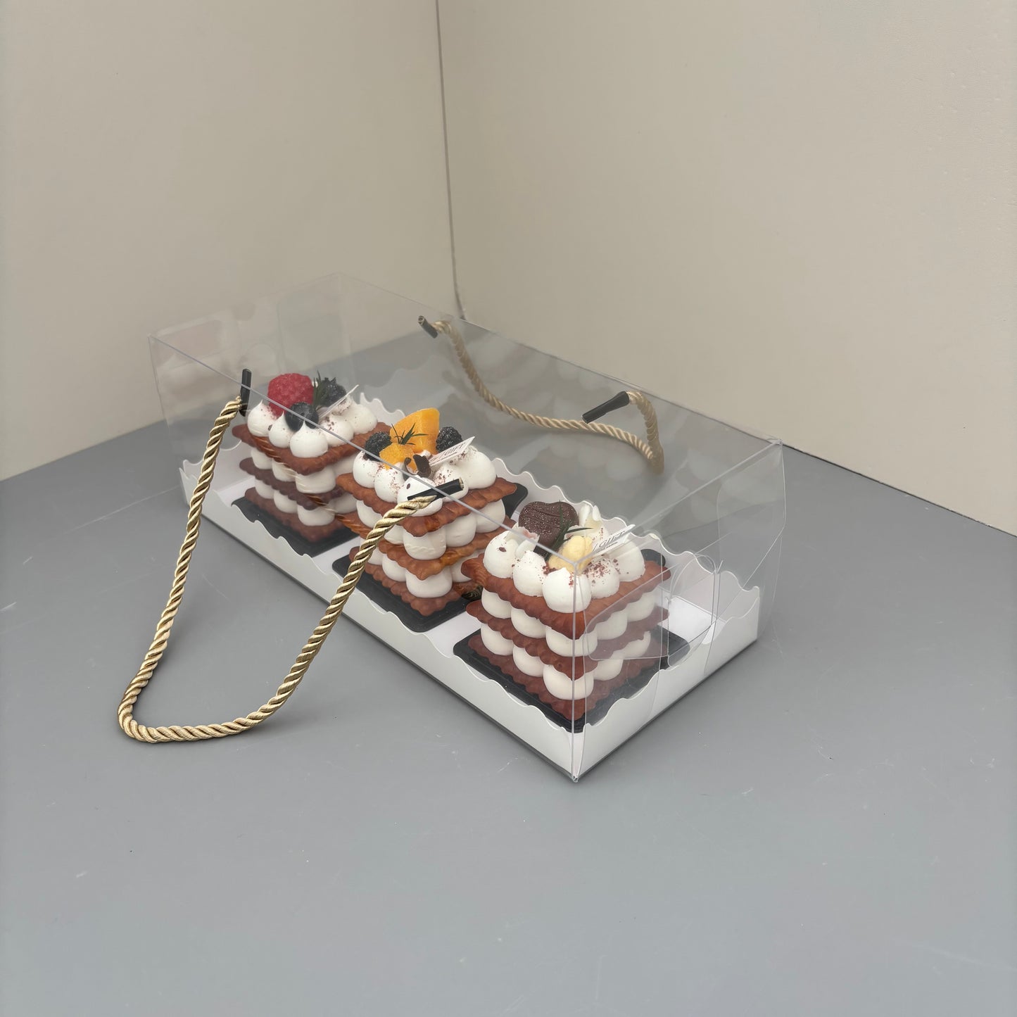 20PCS Rectangle Clear Dessert Box with Gold Rope and Insert