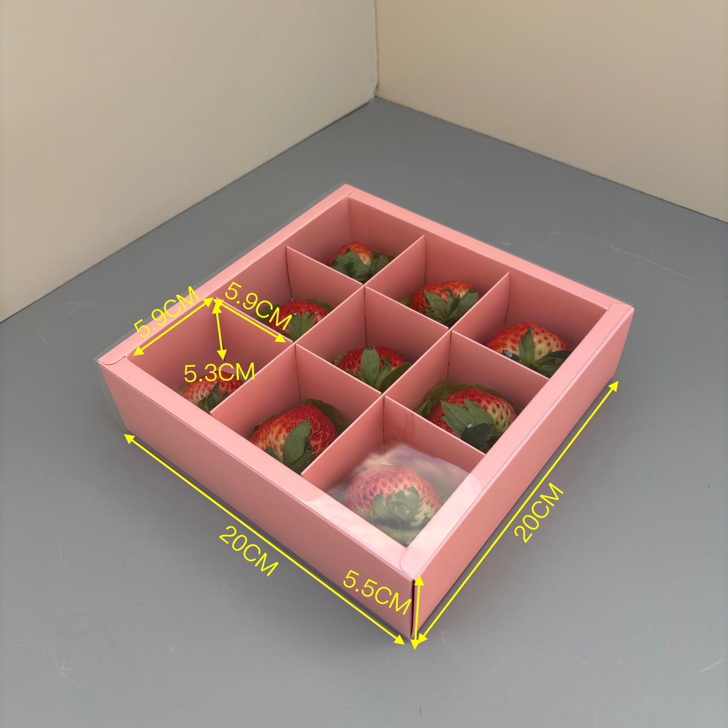 10PCS 9-strawberries Pink Paper Box with Clear Sleeve