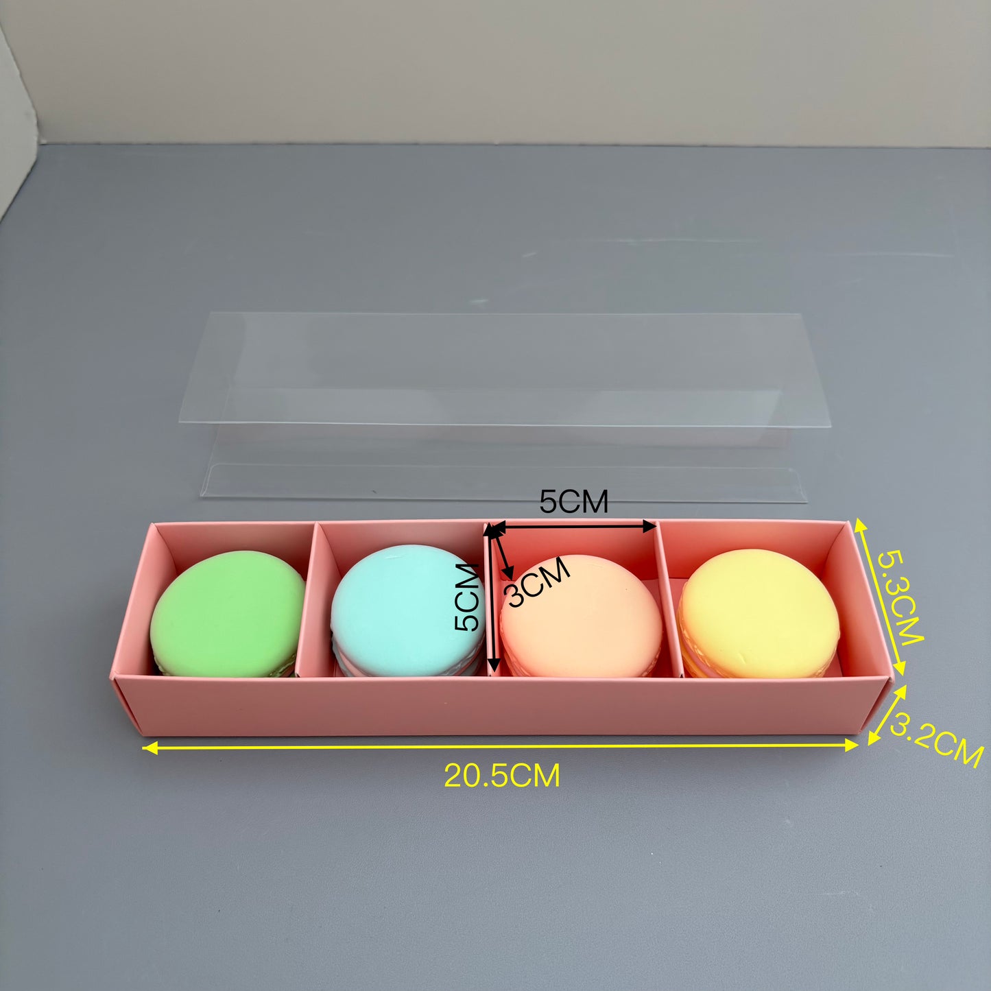 20PCS 4-macarons pink paper box with clear sleeve
