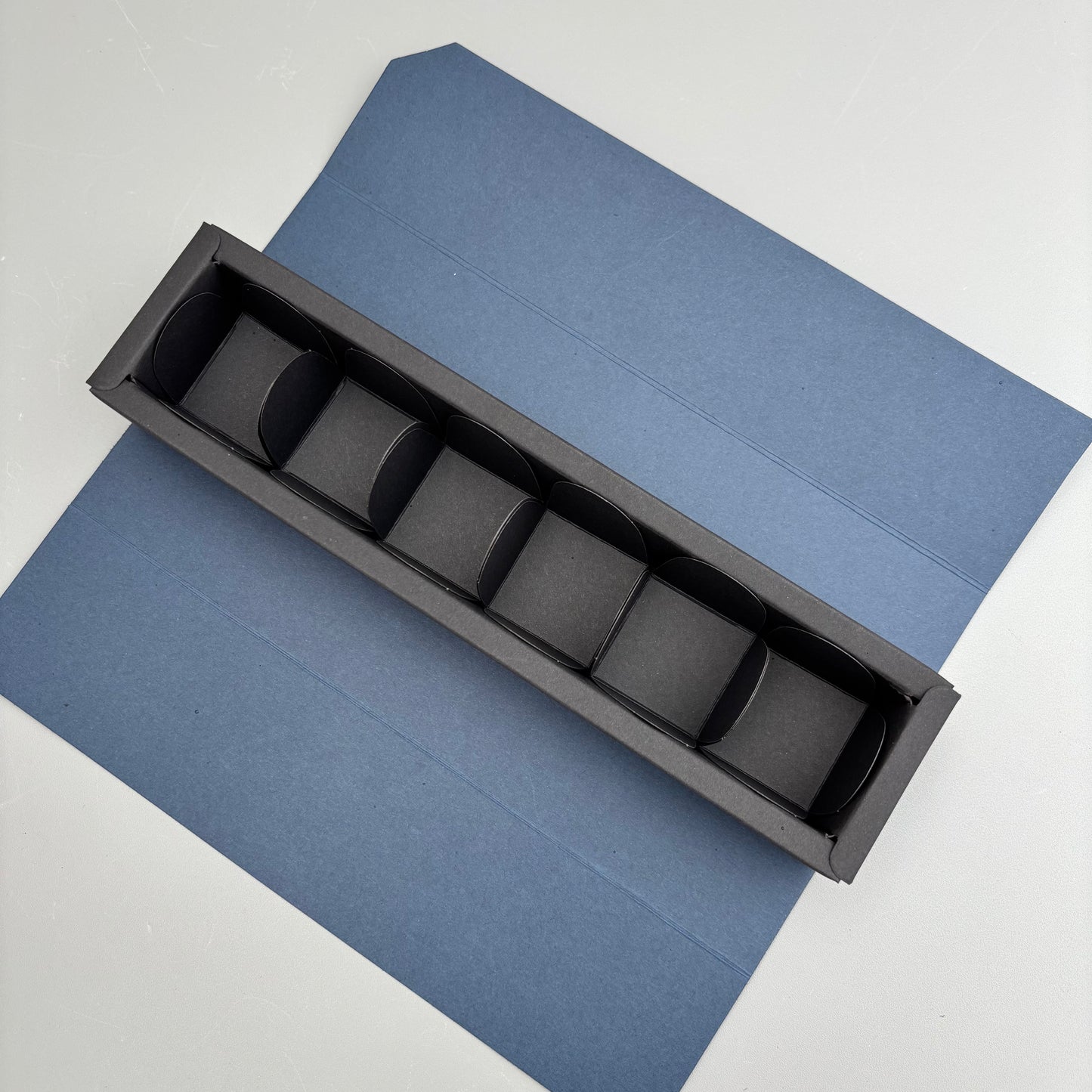 50PCS 6-chocolate box with blue sleeve