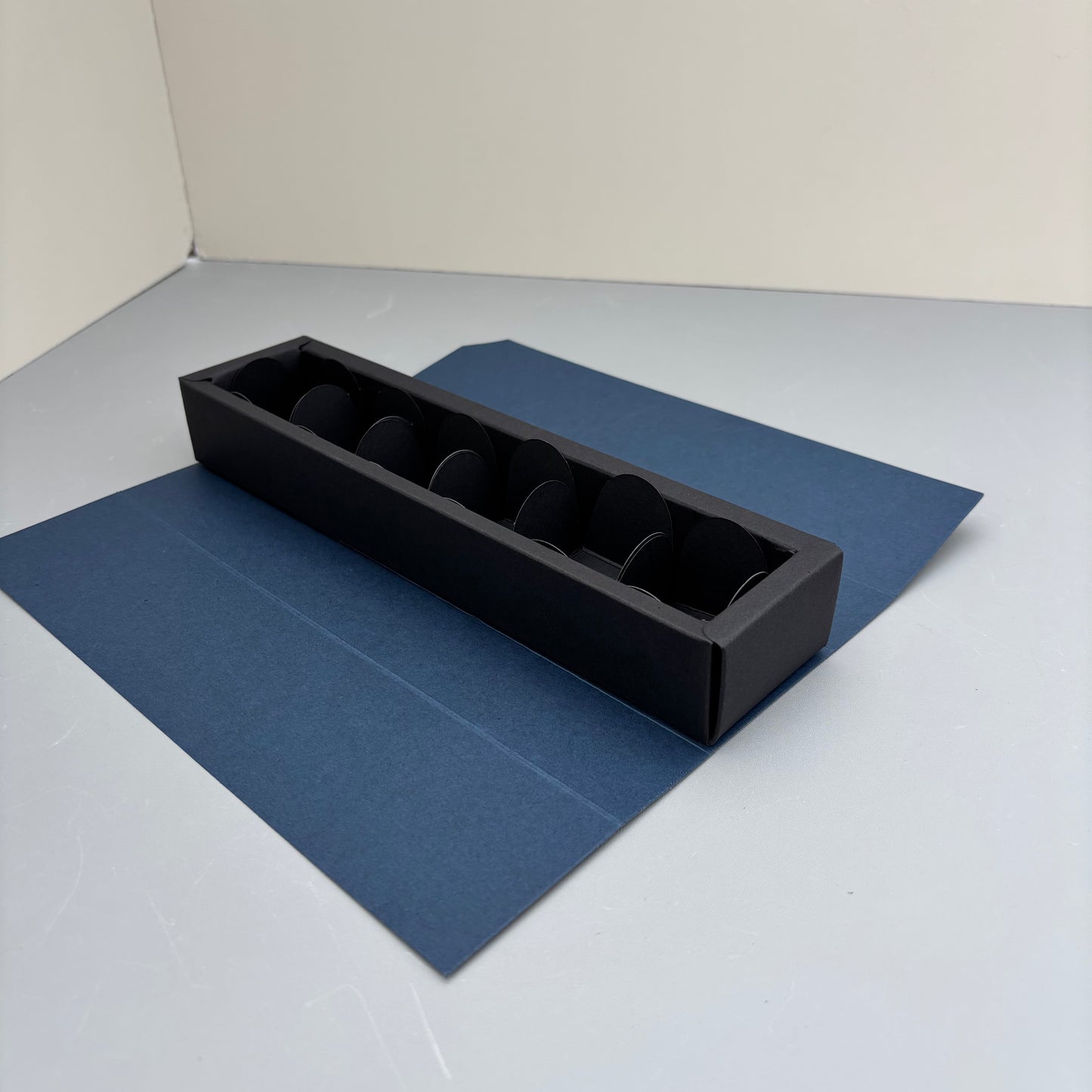 50PCS 6-chocolate box with blue sleeve