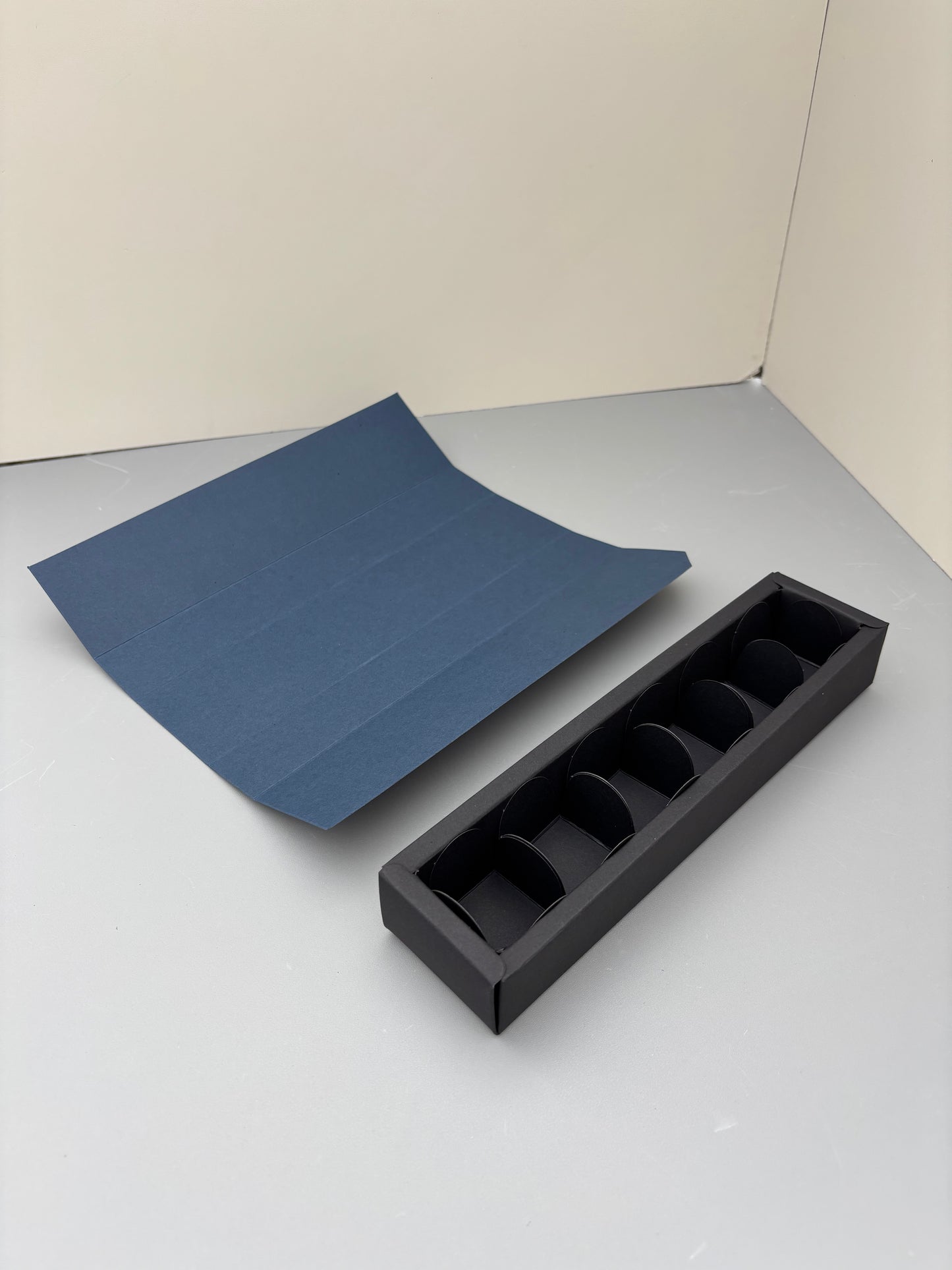 50PCS 6-chocolate box with blue sleeve