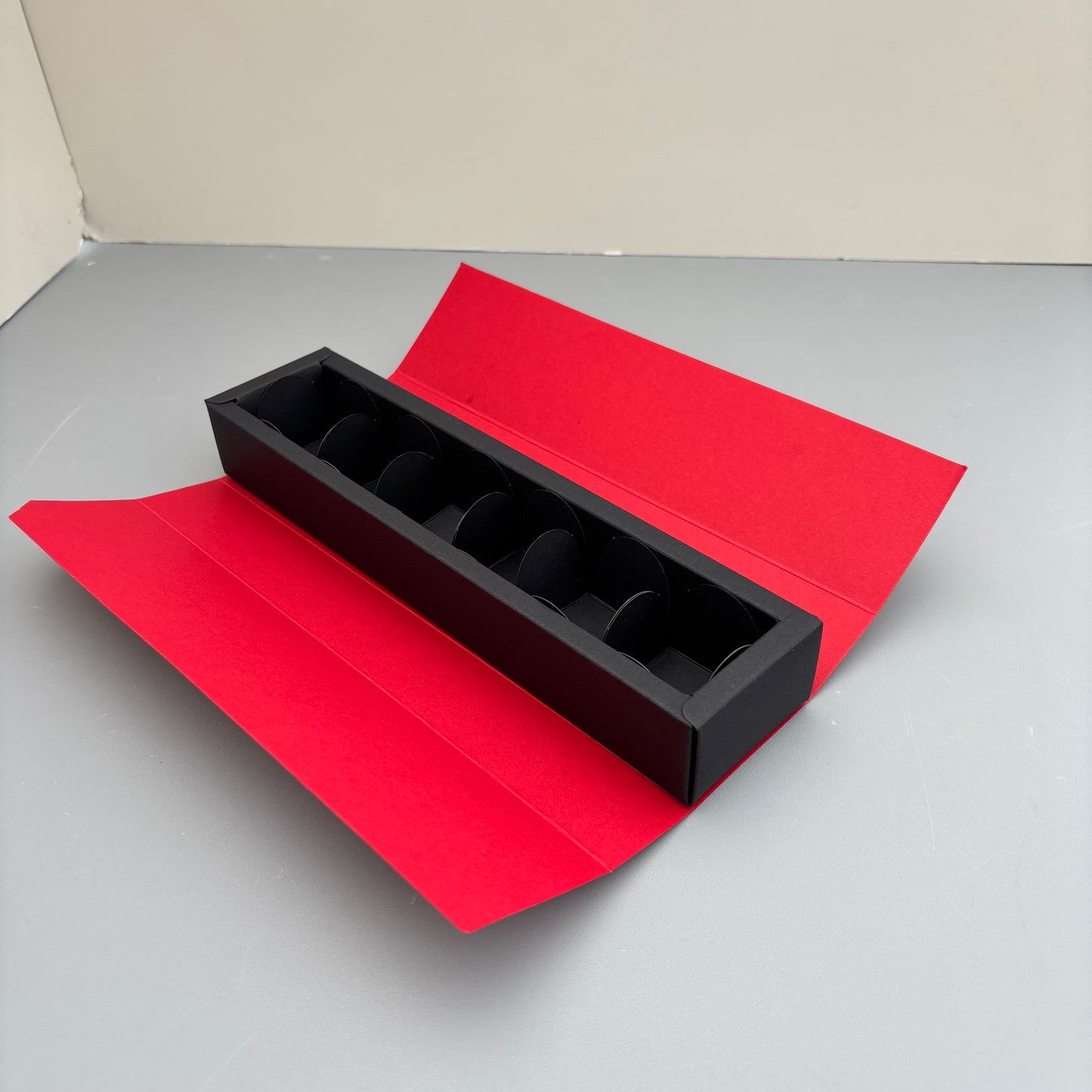 50PCS 6-chocolate box with red sleeve