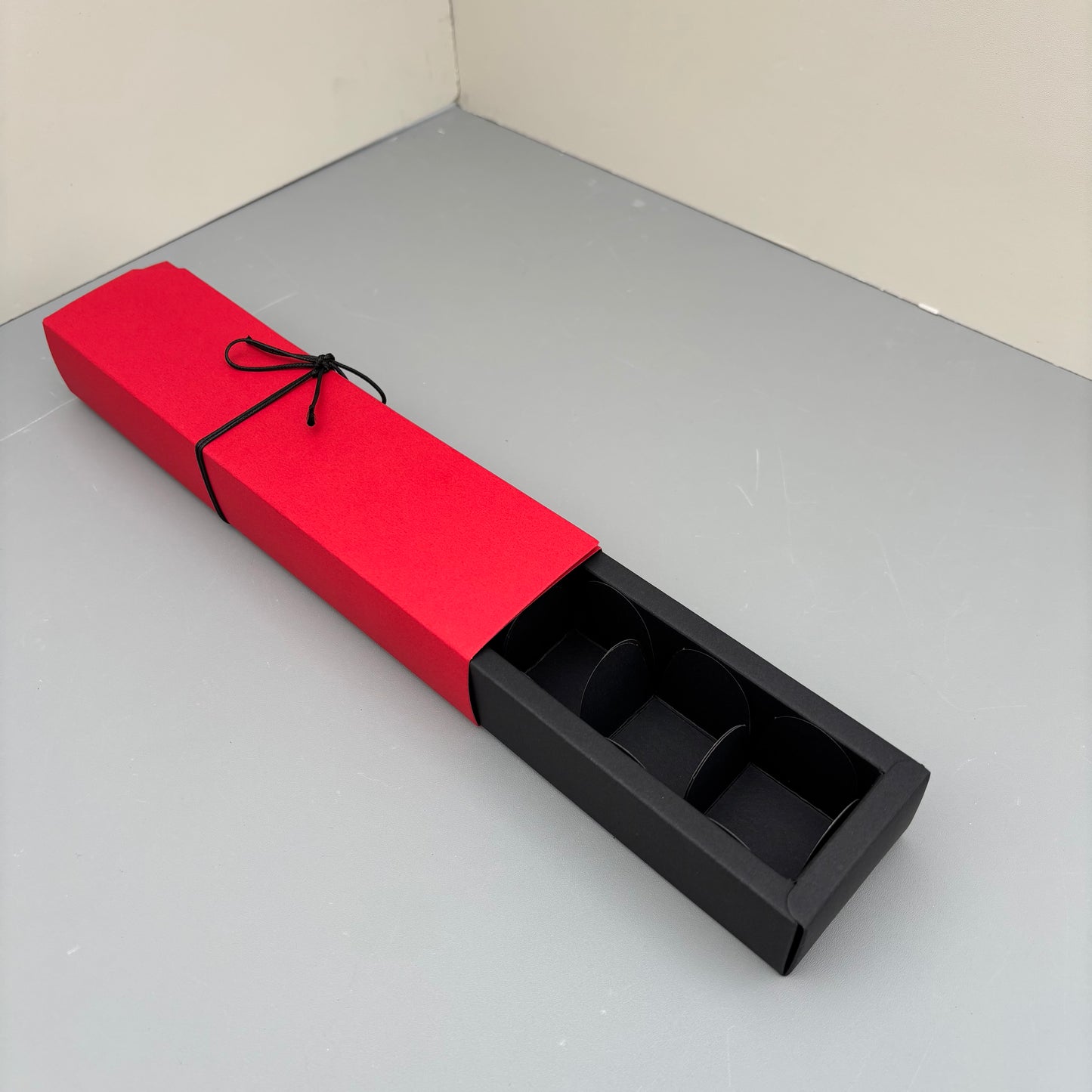 50PCS 6-chocolate box with red sleeve