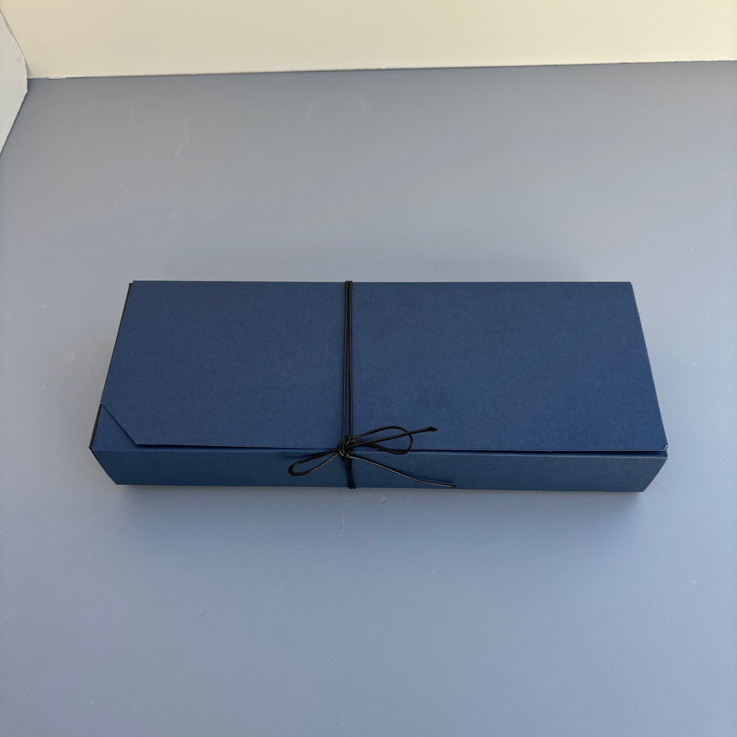 50PCS 12-chocolate box with blue sleeve