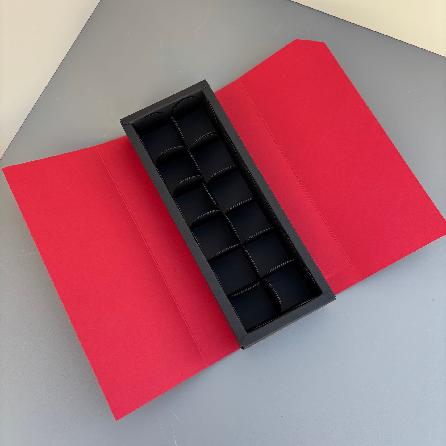 50PCS 12-chocolate box with red sleeve