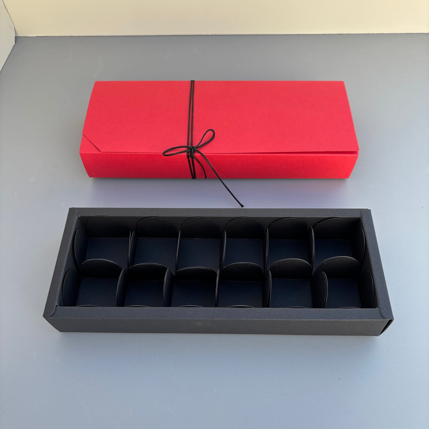 50PCS 12-chocolate box with red sleeve