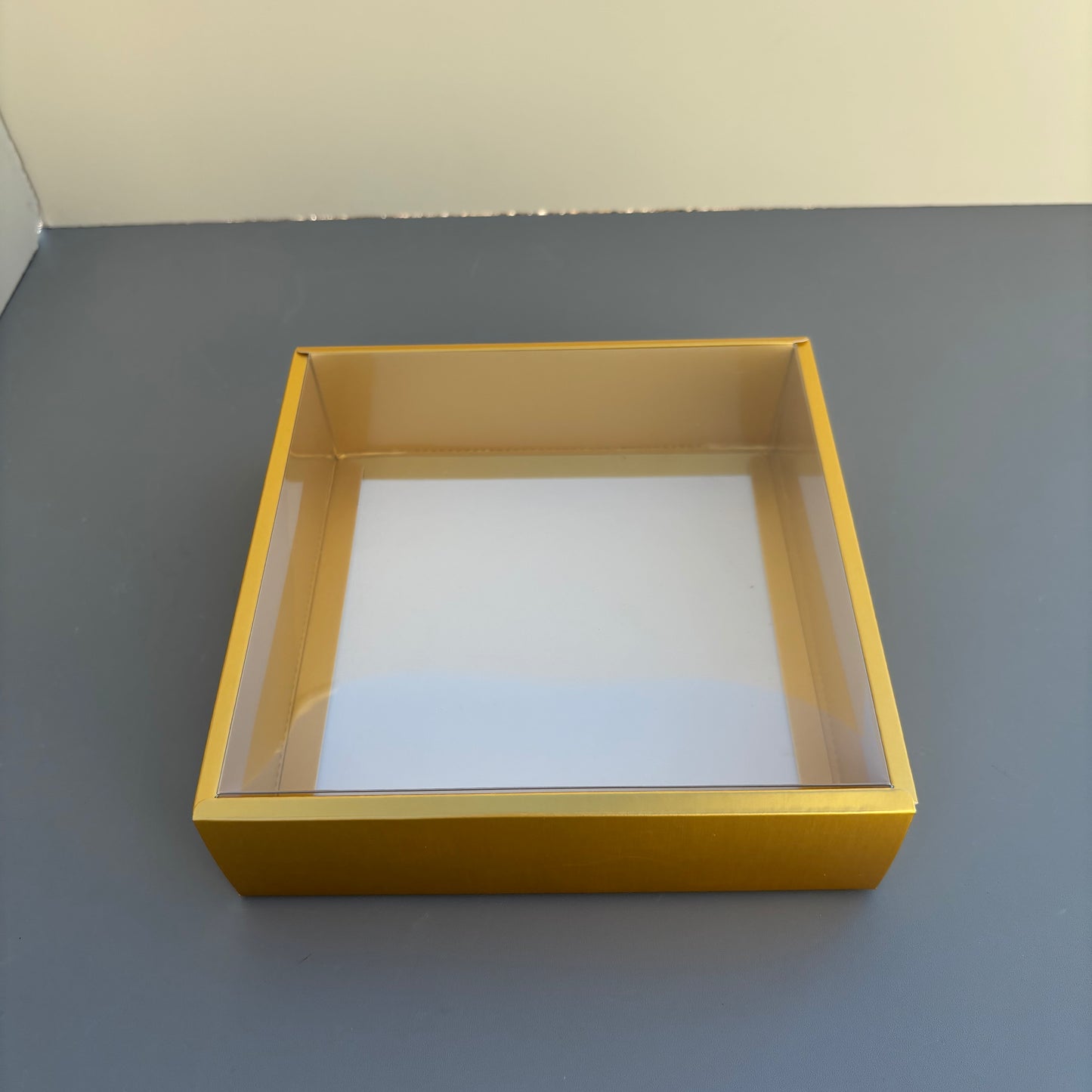 10PCS strawberry & cookies & chocolate gold paper base box with clear lid