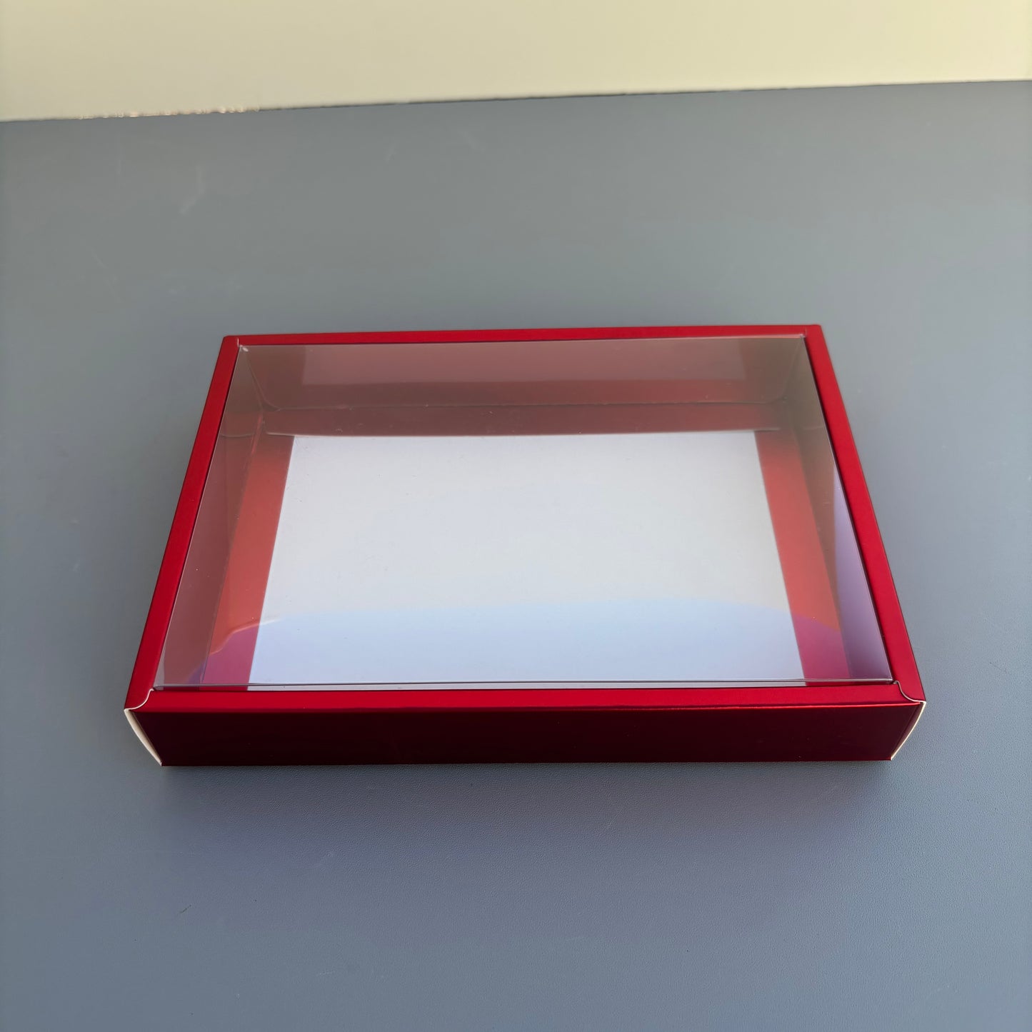 10PCS strawberry & cookies & chocolate red paper base box with clear lid