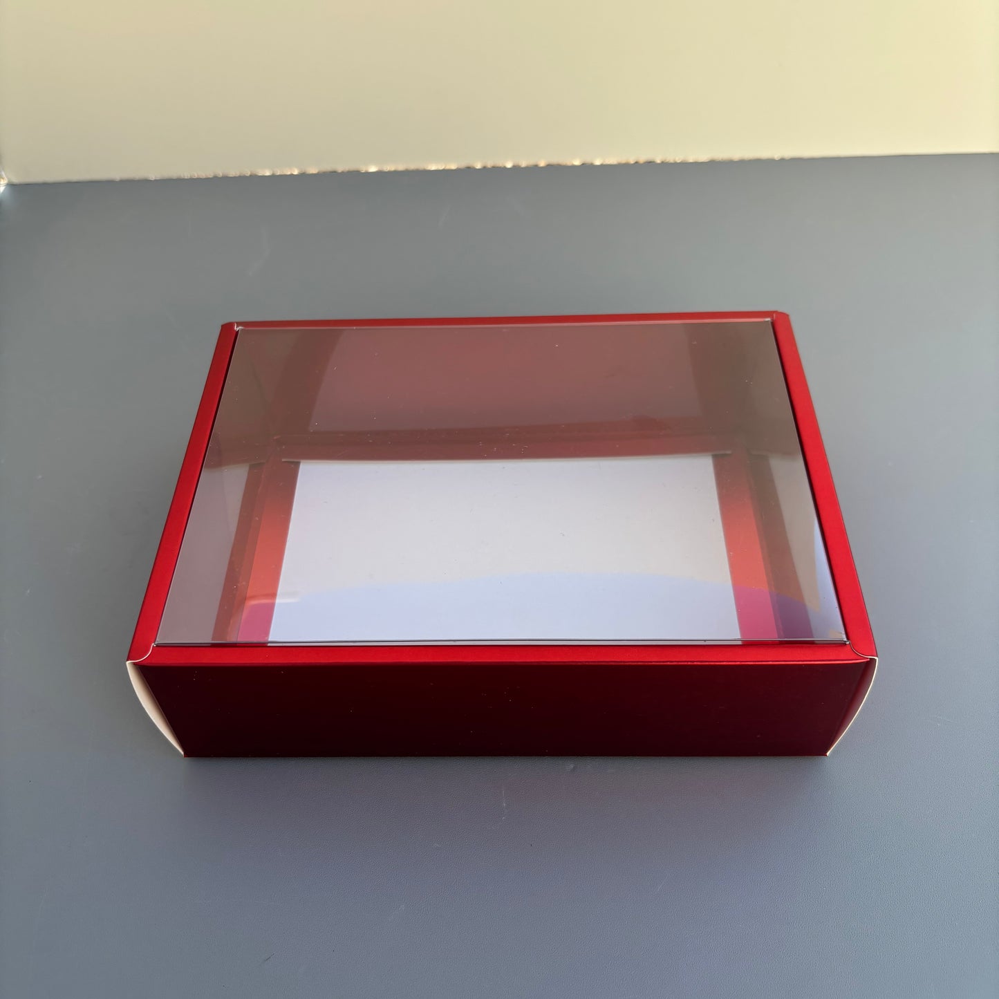 10PCS strawberry & cookies & chocolate red paper base box with clear lid
