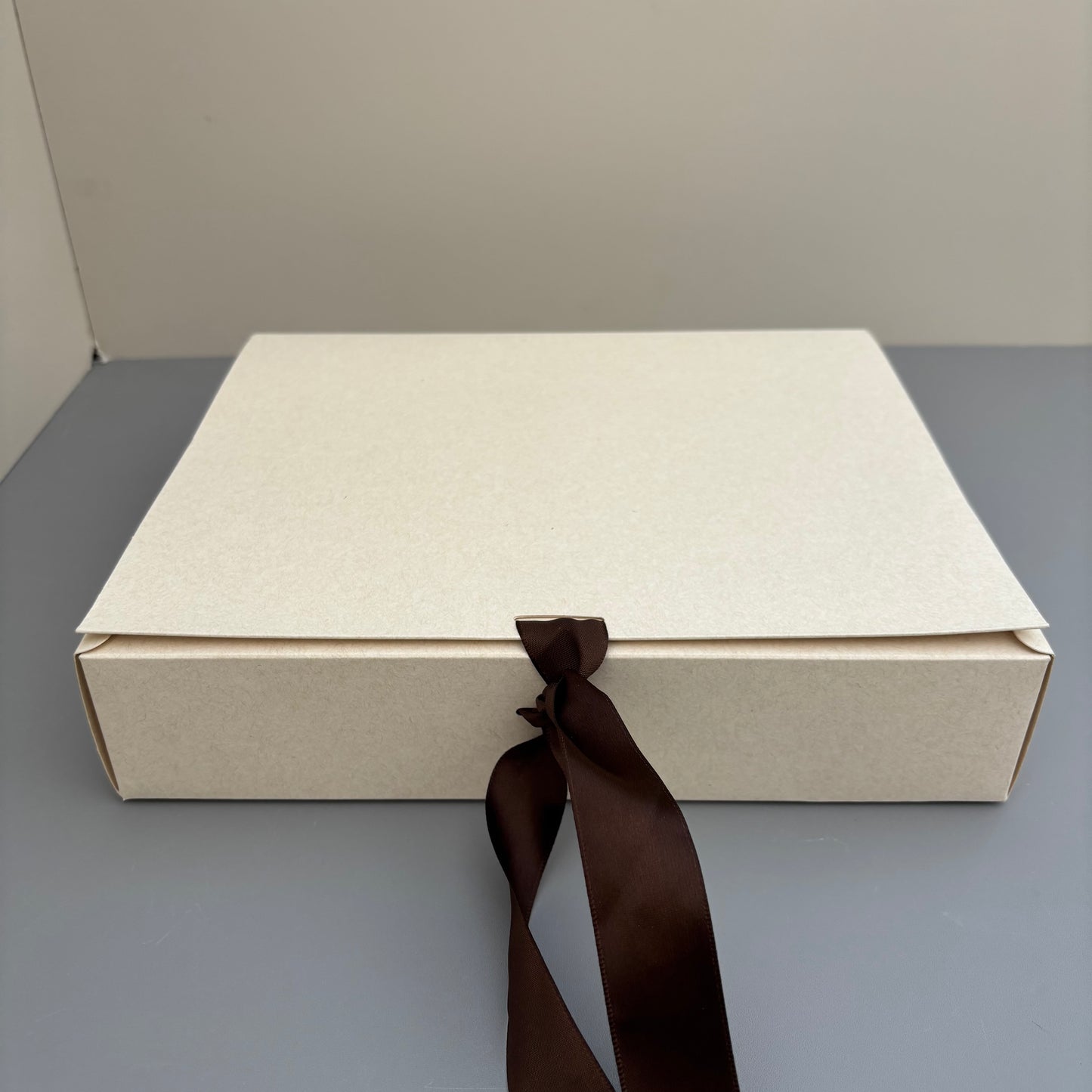 10PCS luxury macaron & cookies & strawberry paper bakery box