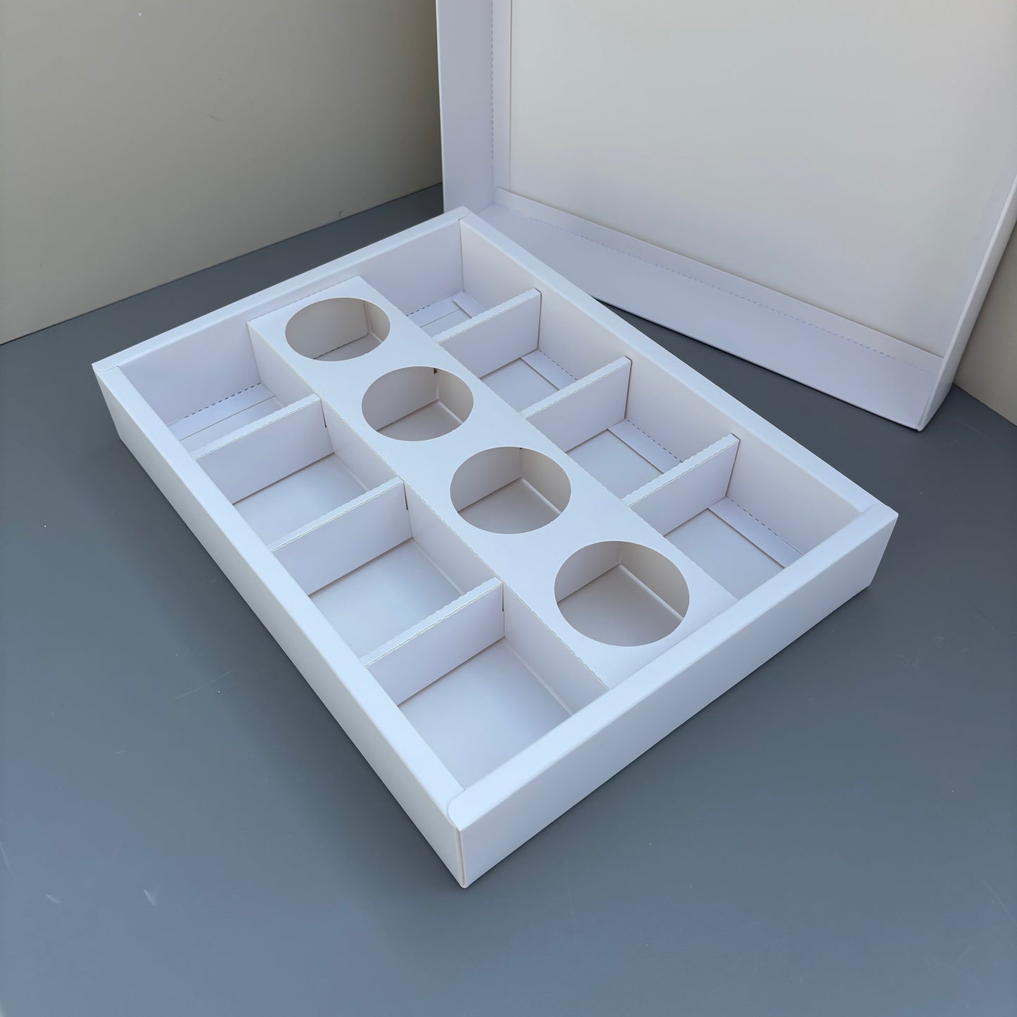 10PCS white 8-compartments dessert base and lid paper box