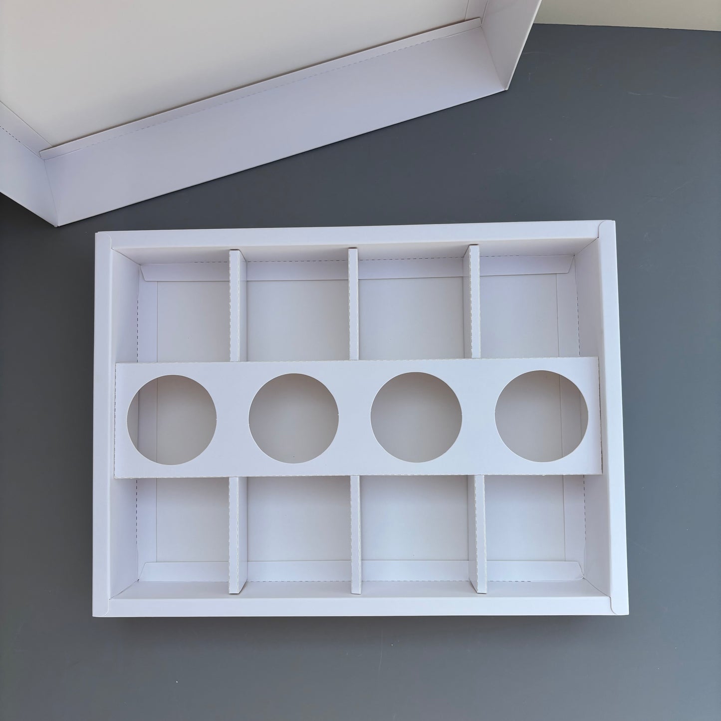 10PCS white 8-compartments dessert base and lid paper box