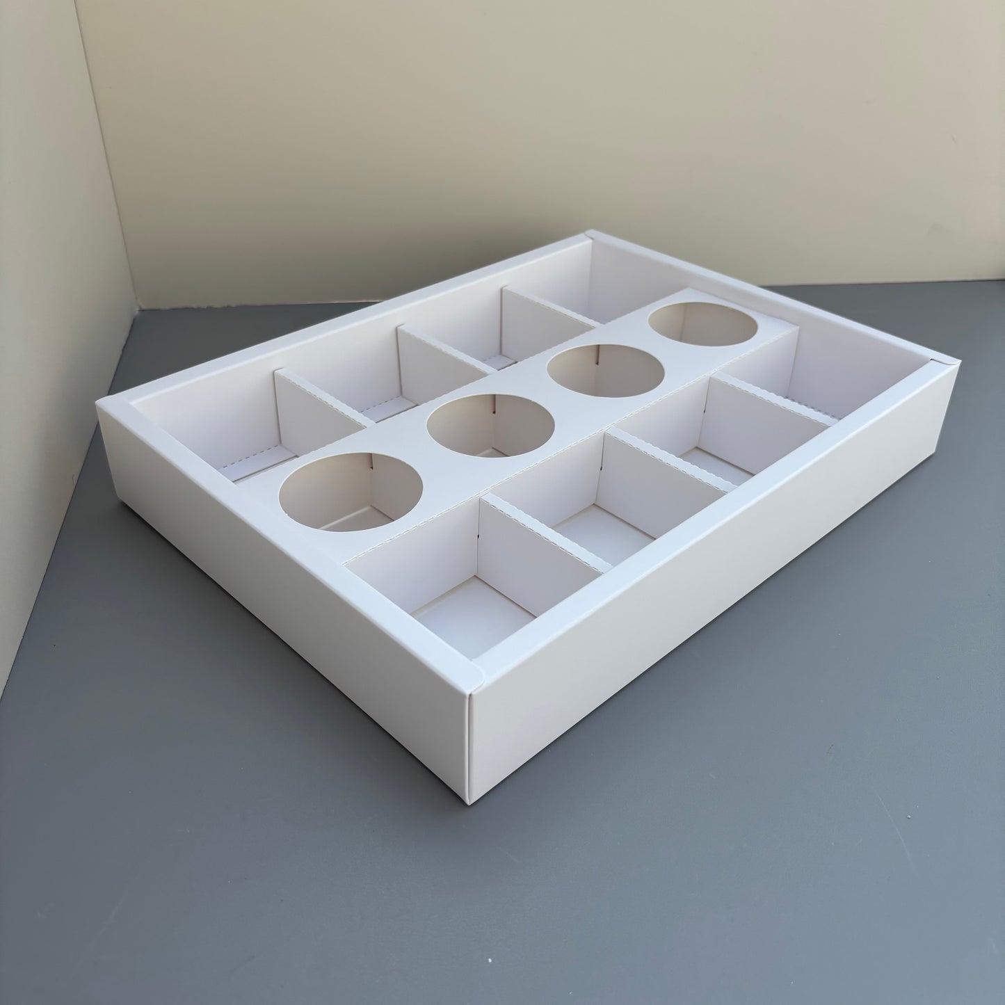 10PCS white 8-compartments dessert base and lid paper box