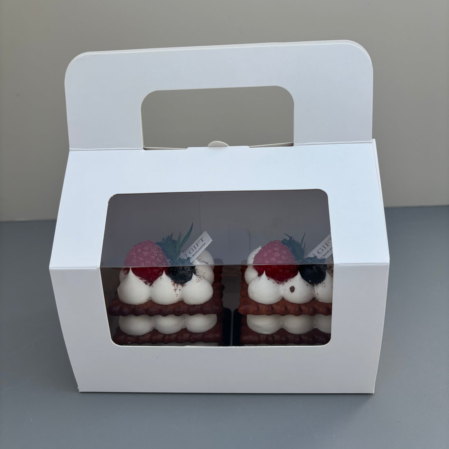 20PCS White Paper Handle Dessert Bakery Box with Insert