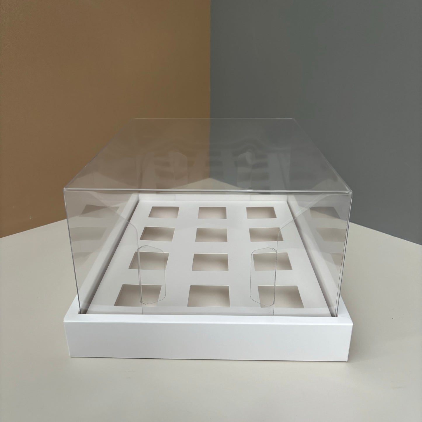 10 boxes 12-count 3.4oz square shooter box with clear lid