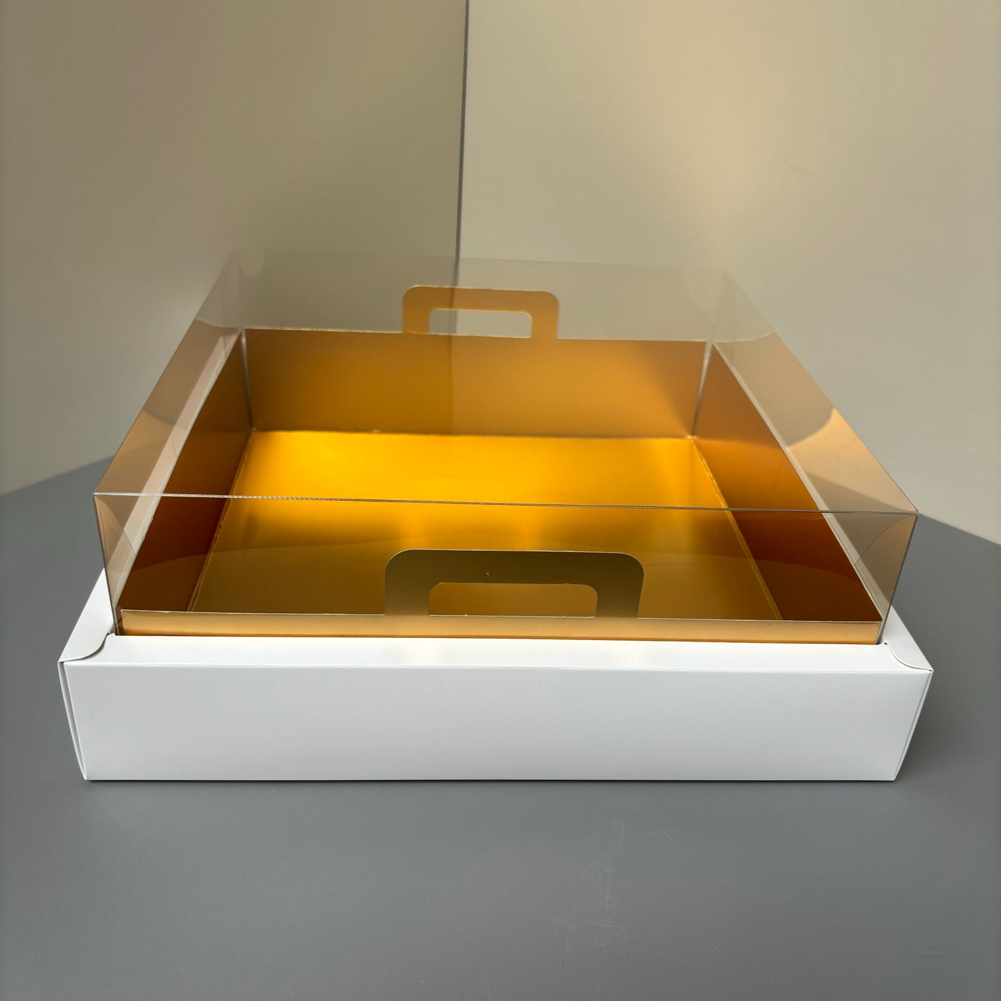 10 boxes big white base box with gold insert and ribbon