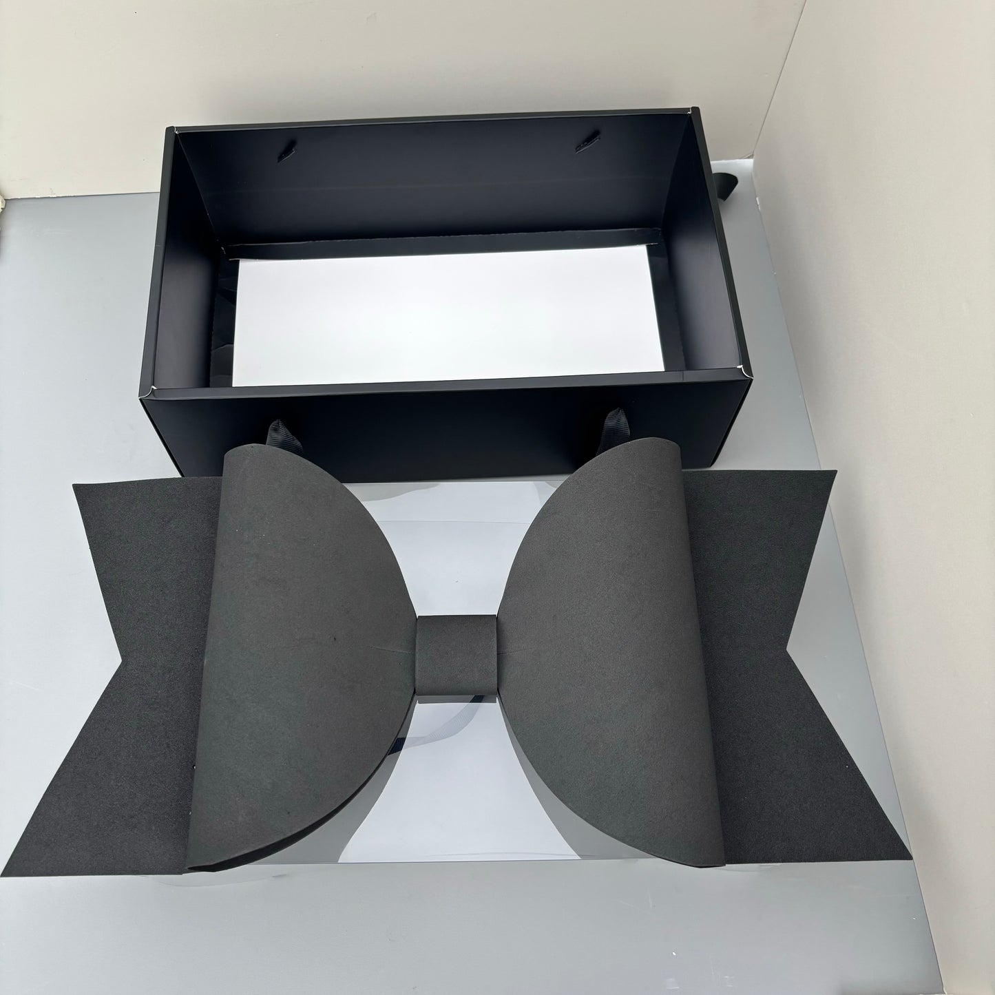 5 boxes Valentine's Day black gift box with bow tie