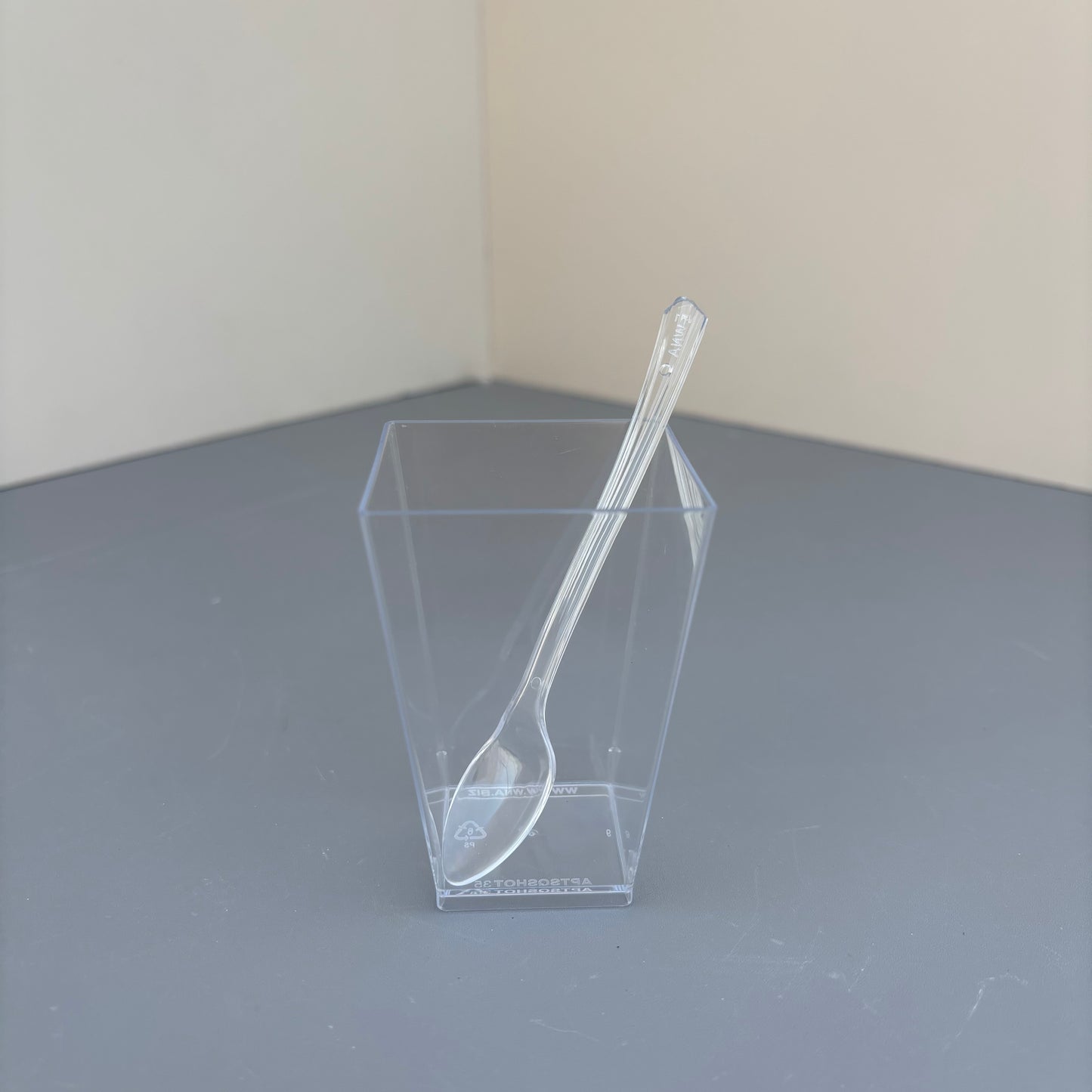 100 sets 3.4OZ acrylic clear square cup (clear spoon included)