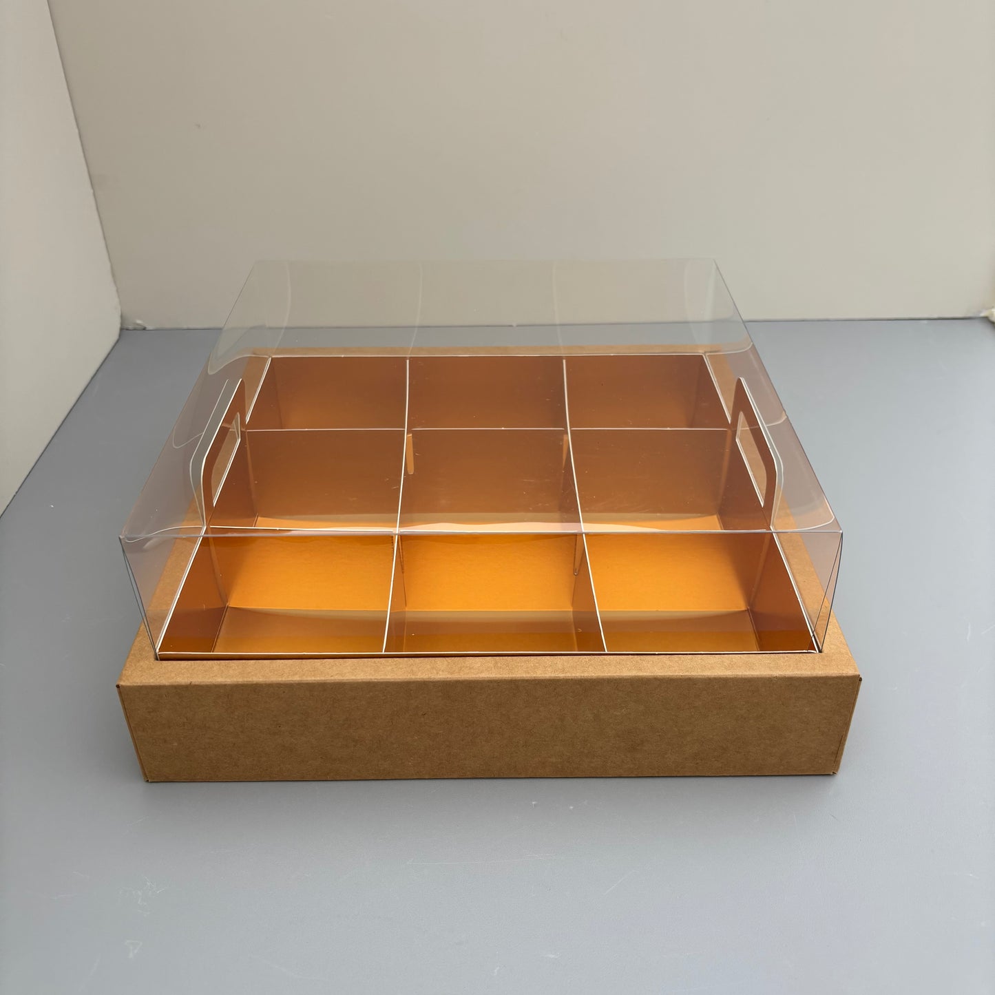 10 boxes 9-compartments kraft base box with gold insert