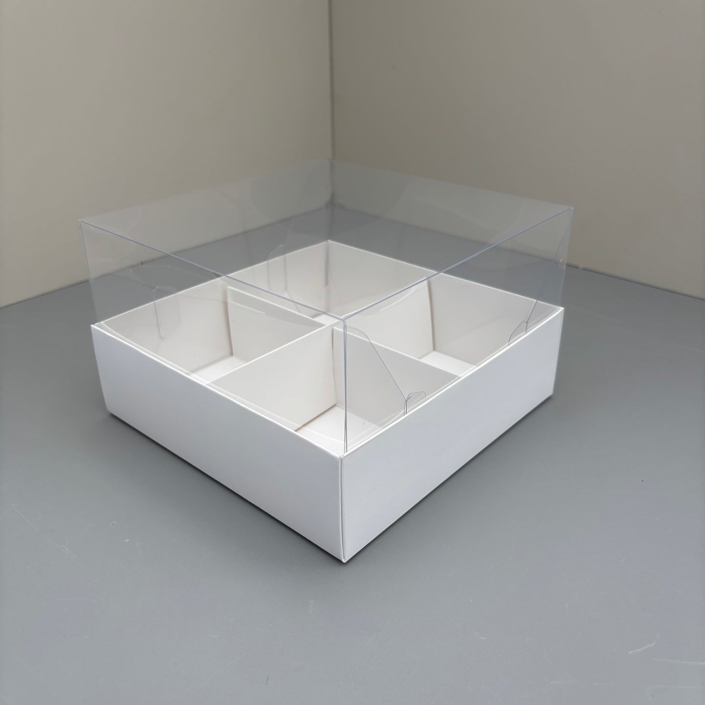 20 boxes 4-compartments white dessert box with clear lid