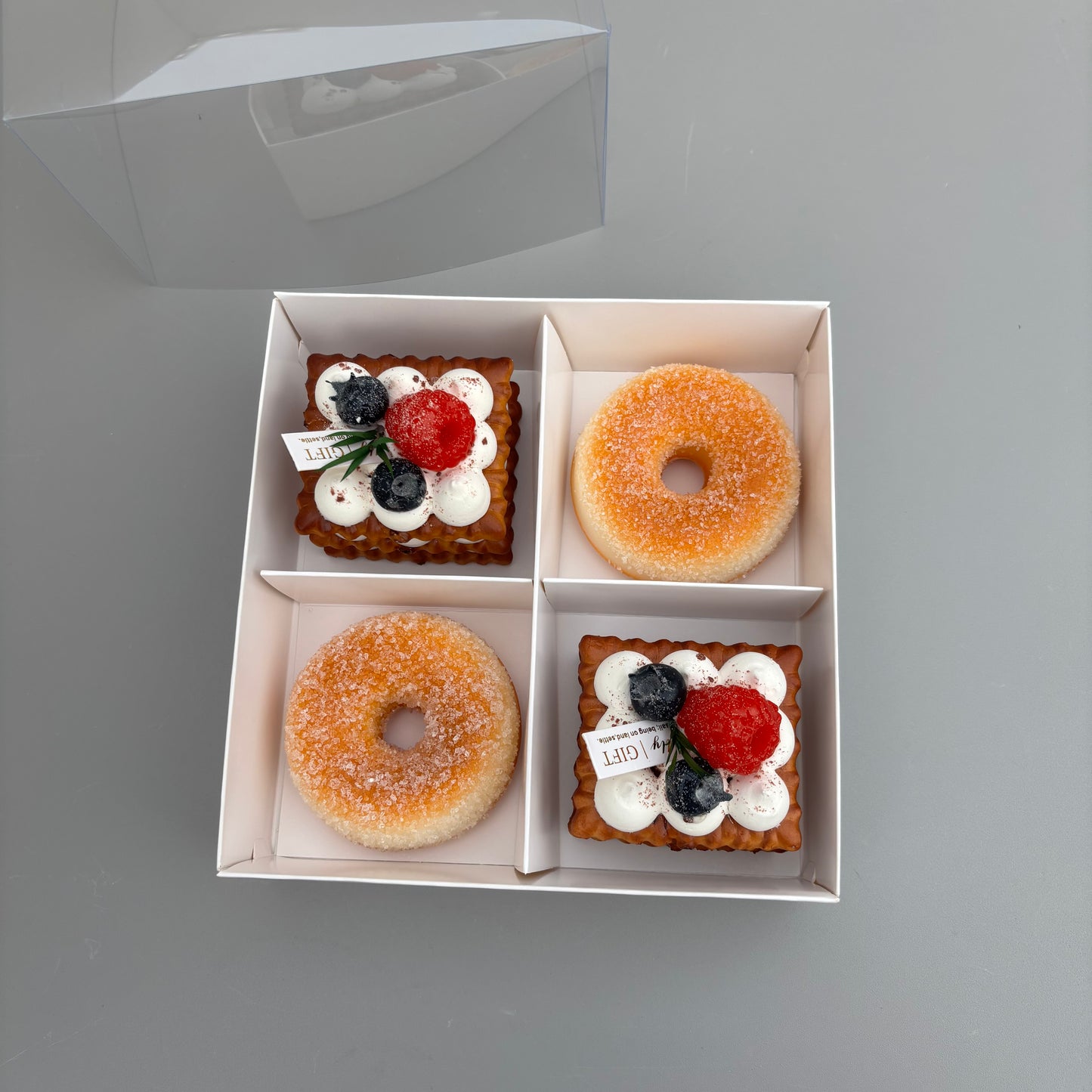 20 boxes 4-compartments white dessert box with clear lid