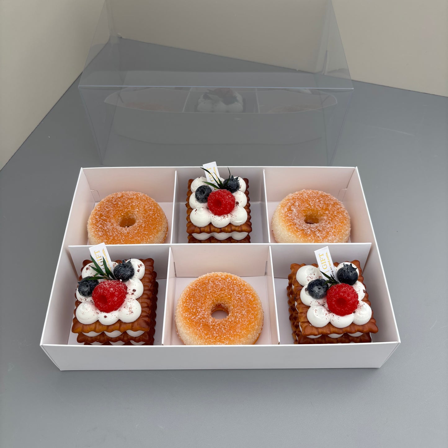 20 boxes 6-compartments white dessert box with clear lid