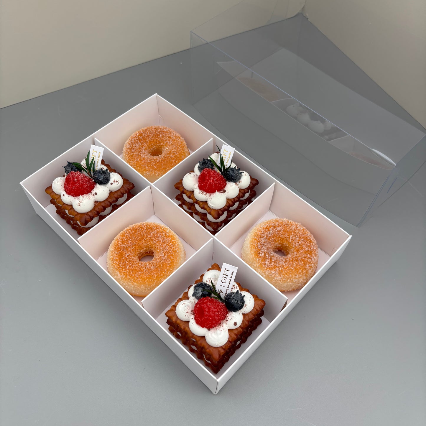 20 boxes 6-compartments white dessert box with clear lid