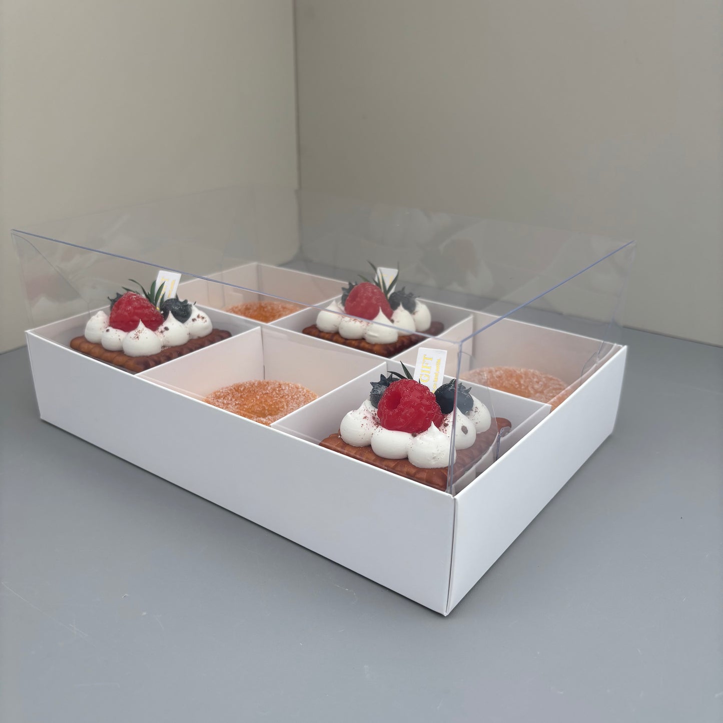 20 boxes 6-compartments white dessert box with clear lid